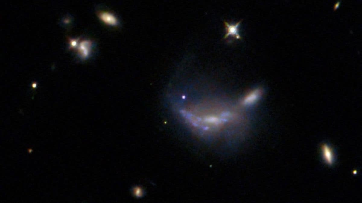 Hubble Spots Distant Supernova in Gemini, Enhancing Cosmic Distance Studies