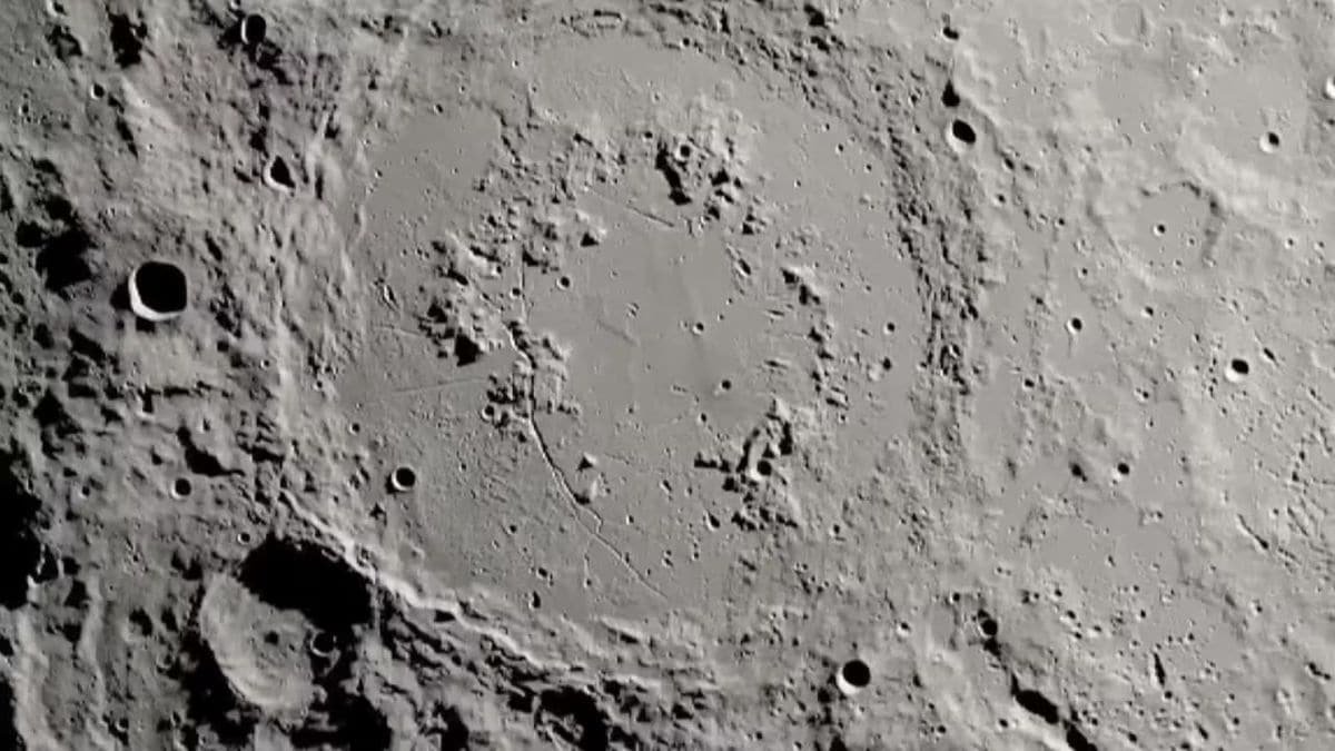 Moon’s Deepest Canyons Formed in Minutes by High-Speed Impact Debris