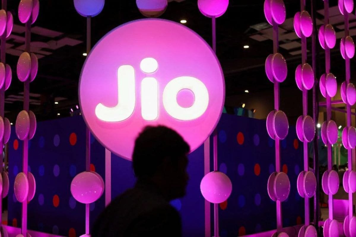 Reliance Jio Introduces Rs. 195 Prepaid Recharge Plan With JioHotstar Subscription, Cricket Data Pack: Benefits