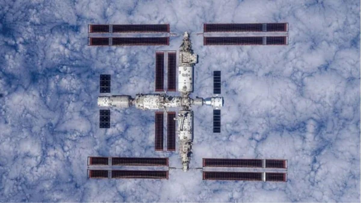 Chinese Astronauts Successfully Generate Oxygen and Rocket Fuel Through Artificial Photosynthesis in Space